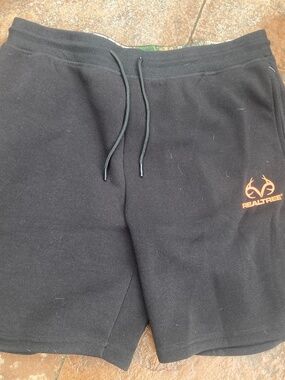 RealTree pull on jogger shorts